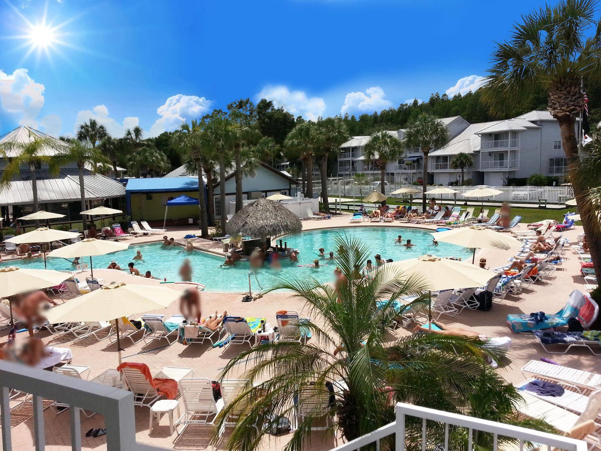 Paradise Lakes Resort, Clothing Optional Resort - Adult Only Land O' Lakes Exterior photo